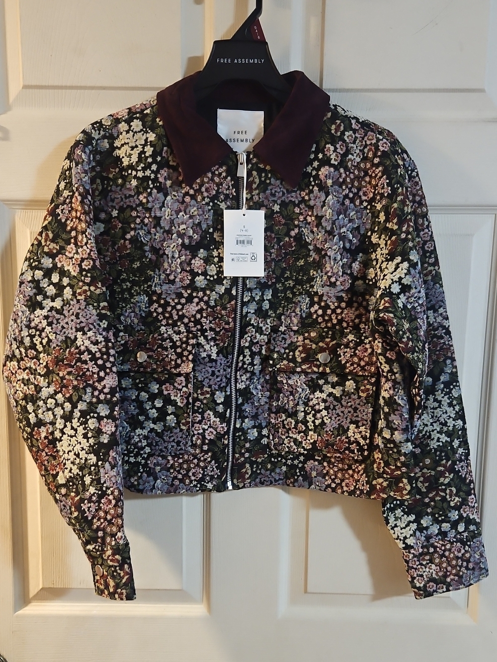 Free Assembly Women's Cropped Tapestry Jacquard Utility Jacket:NWT: SIZE S (4-6)